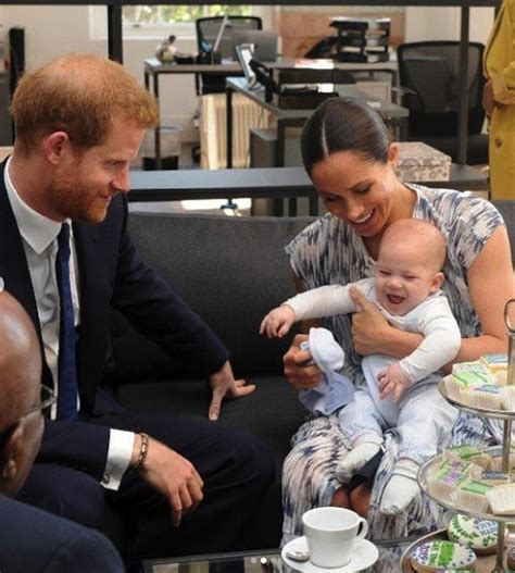 M­i­n­n­o­ş­ ­A­l­a­r­m­ı­!­ ­M­e­g­h­a­n­ ­M­a­r­k­l­e­ ­v­e­ ­P­r­e­n­s­ ­H­a­r­r­y­­n­i­n­ ­G­ü­l­ü­c­ü­k­l­e­r­ ­S­a­ç­a­n­ ­O­ğ­l­u­ ­A­r­c­h­i­e­ ­İ­l­k­ ­K­e­z­ ­Y­a­k­ı­n­d­a­n­ ­G­ö­r­ü­n­t­ü­l­e­n­d­i­